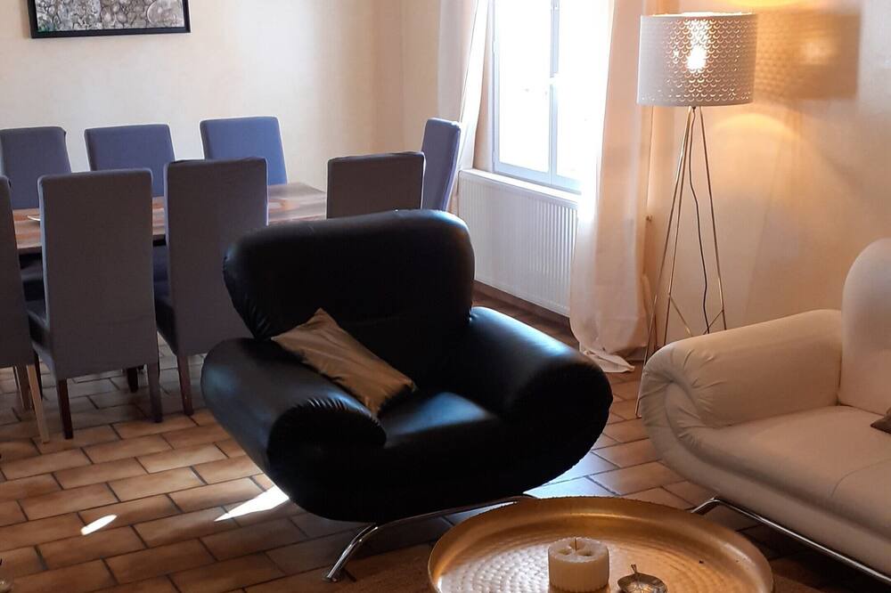 Photo of Livingroom in Aiglun