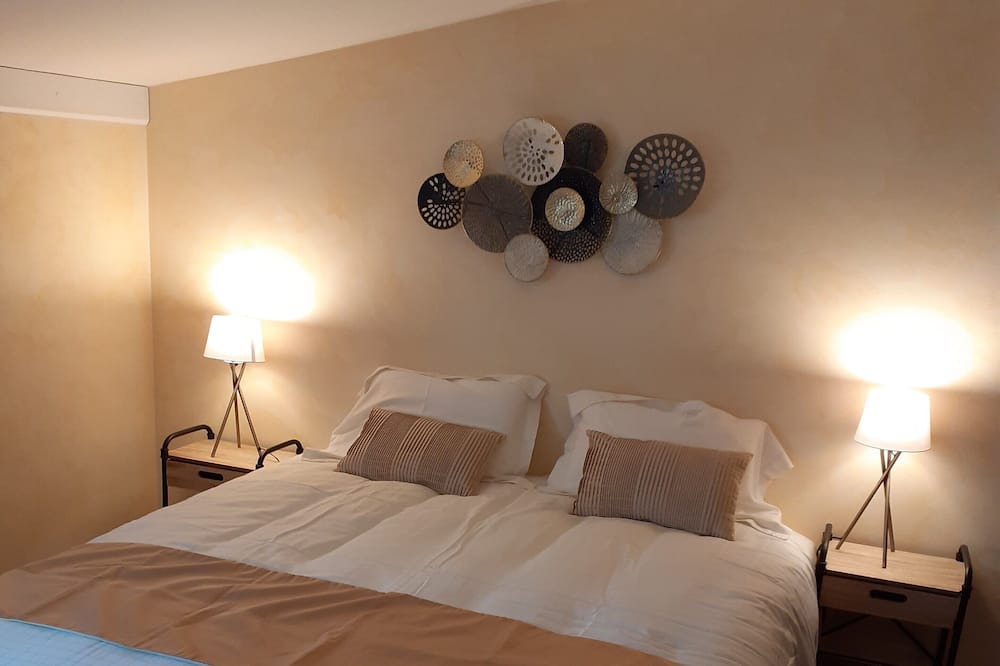 Photo of Bedroom in Aiglun