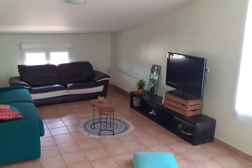 Photo of Livingroom in Aiglun