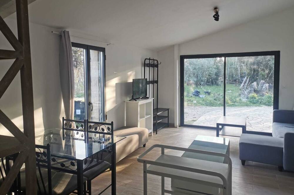 Photo of Livingroom in Pujaut