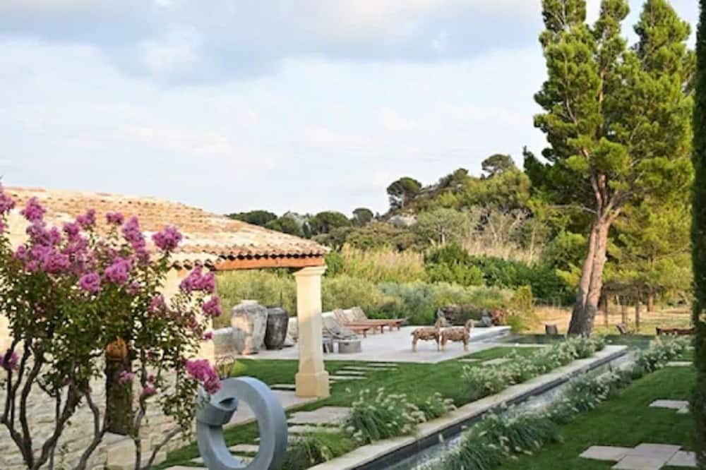 Photo of Outdoor in Maussane-les-Alpilles