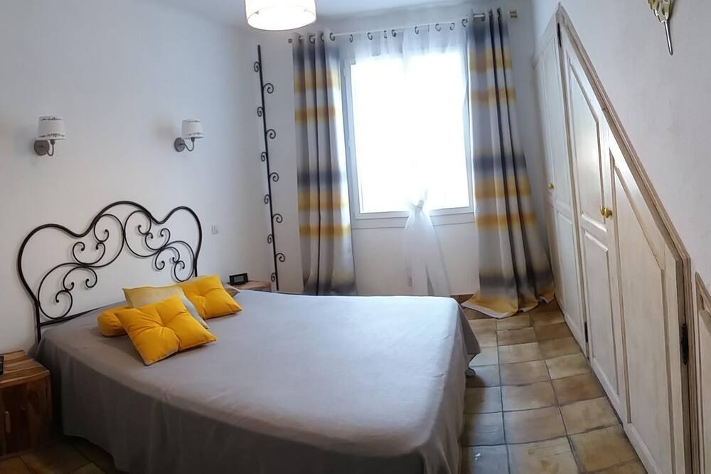 Photo of Bedroom in Maillane