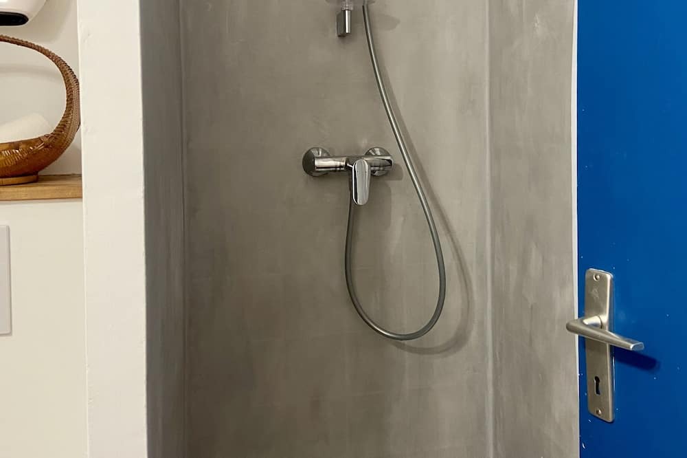 Photo of Bathroom in Niozelles