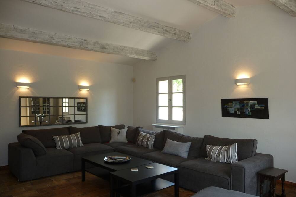 Photo of Livingroom in Bonnieux