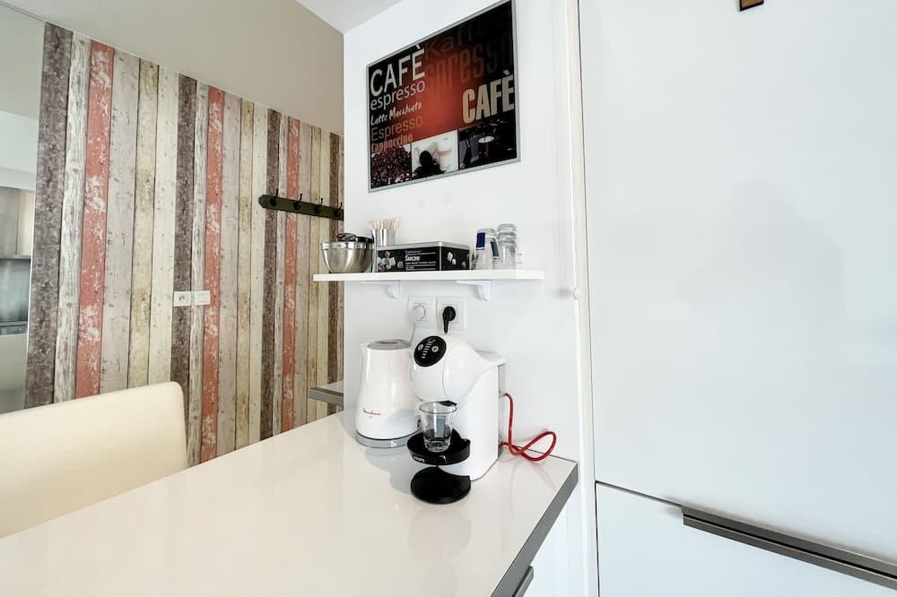 Photo of Kitchen in California - Pezou