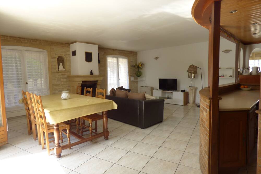 Photo of Livingroom in Villeneuve-les-Beziers
