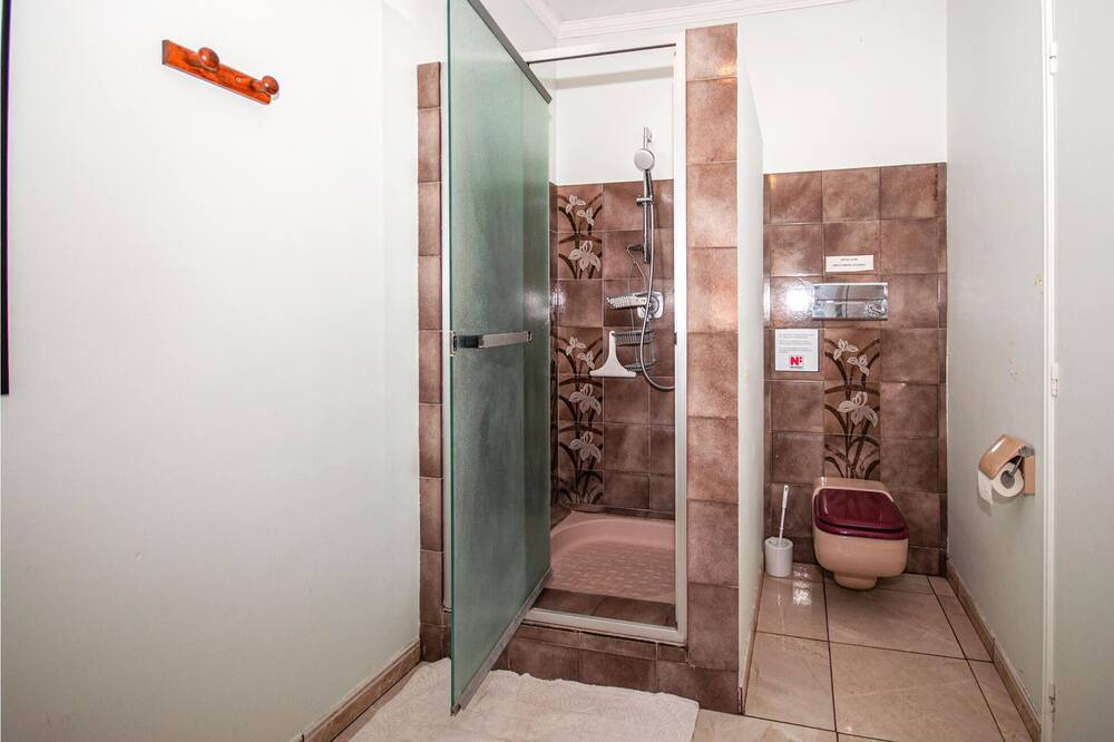 Photo of Bathroom in Roquefort-les-Pins