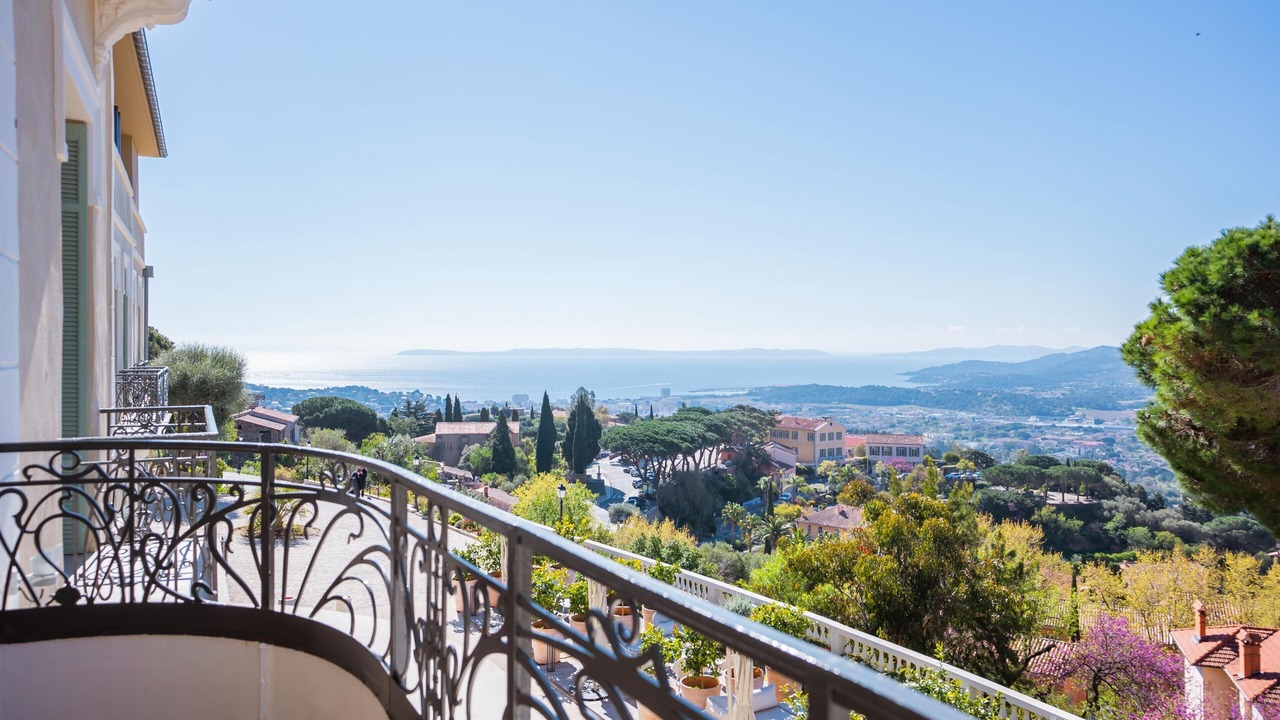 Photo of Patio Balcony in Bormes-Les-Mimosas