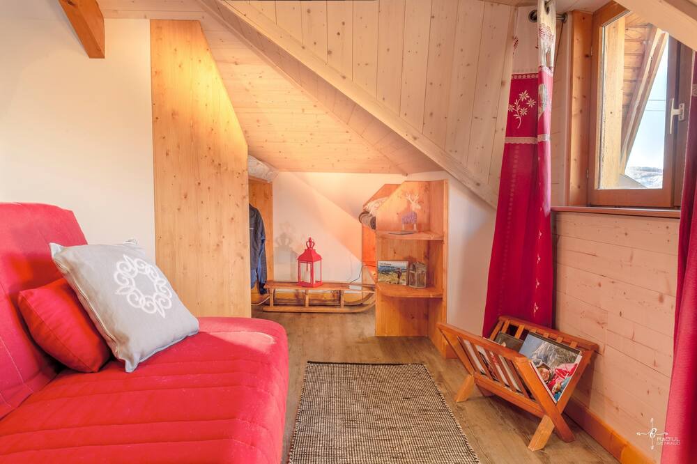 Photo of Livingroom in Montclar