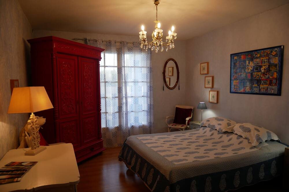 Photo of Bedroom in Quartier des Espesses
