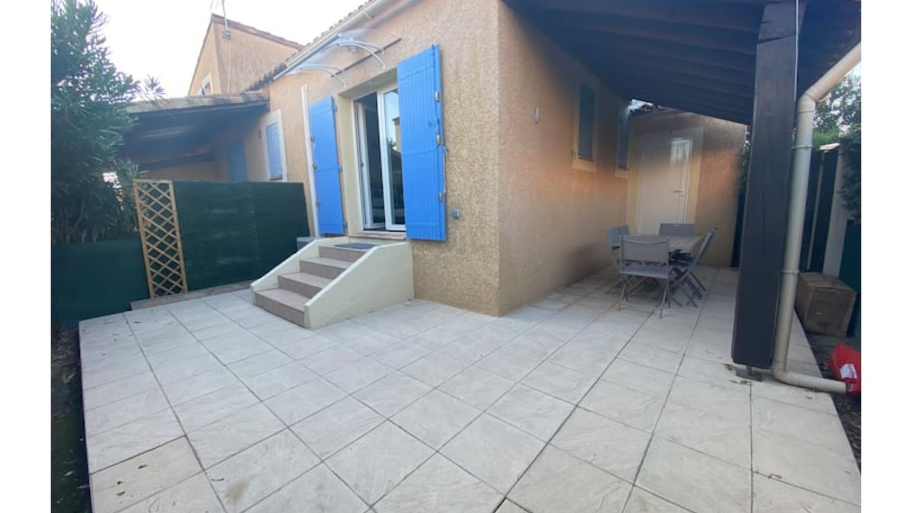 Photo of Patio Balcony in Eyguieres
