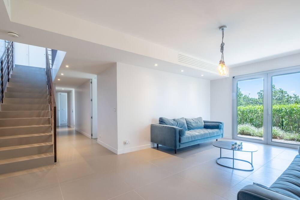 Photo of Livingroom in Mougins