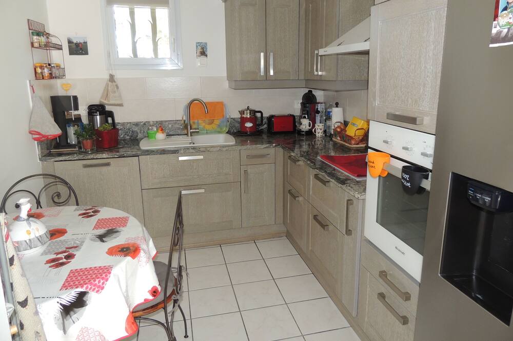 Photo of Kitchen in Eyguieres