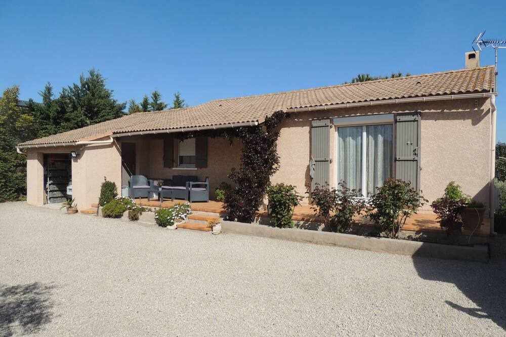 Photo of Outdoor in Eyguieres