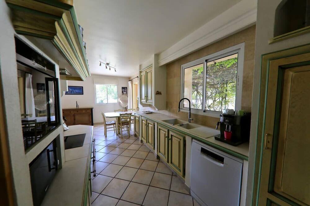 Photo of Kitchen in Lambesc