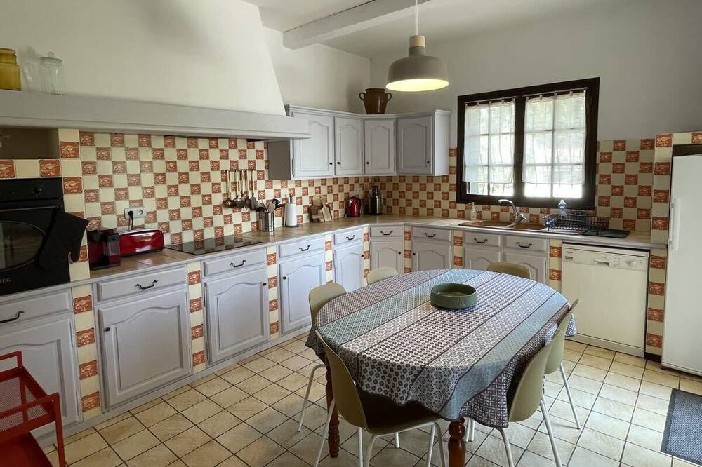 Photo of Kitchen in Lambesc