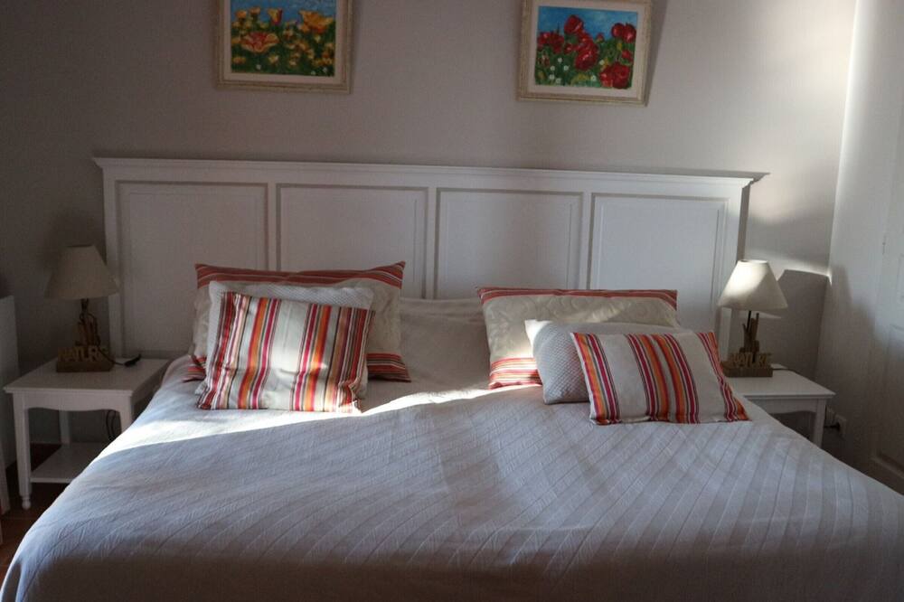 Photo of Bedroom in Mallemort
