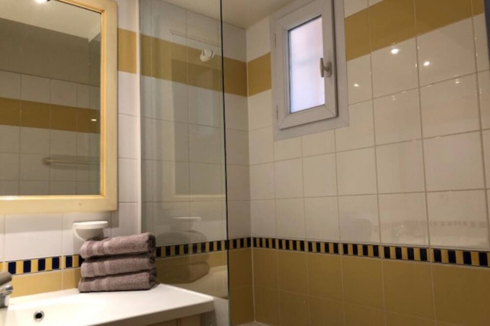 Photo of Bathroom in Mallemort