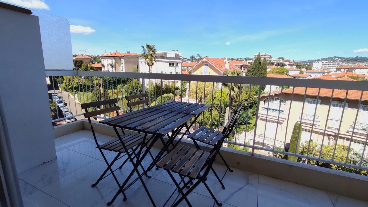 Photo of Outdoor in Carnot