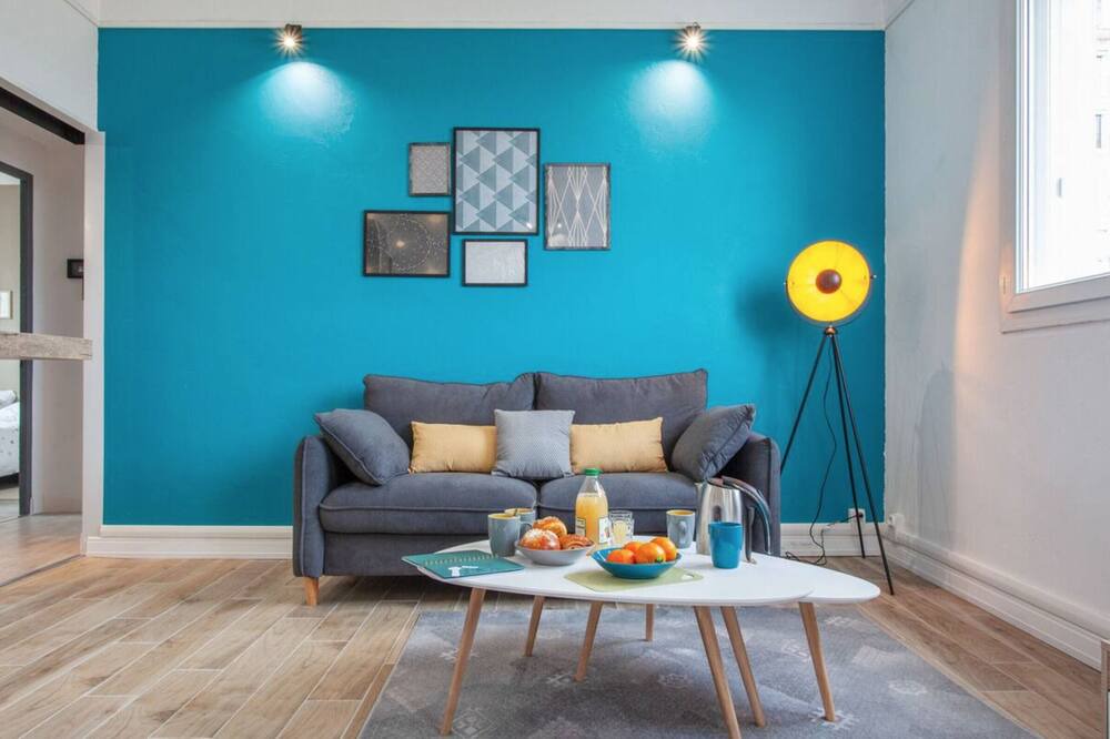 Photo of Livingroom in Nimes City Centre
