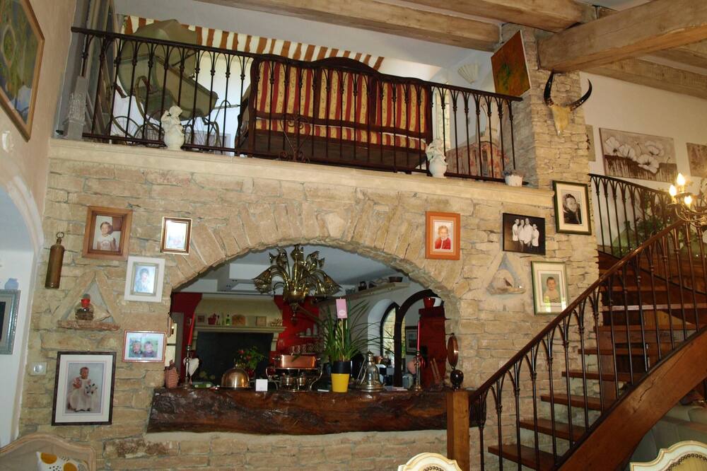 Photo of Livingroom in Orgon