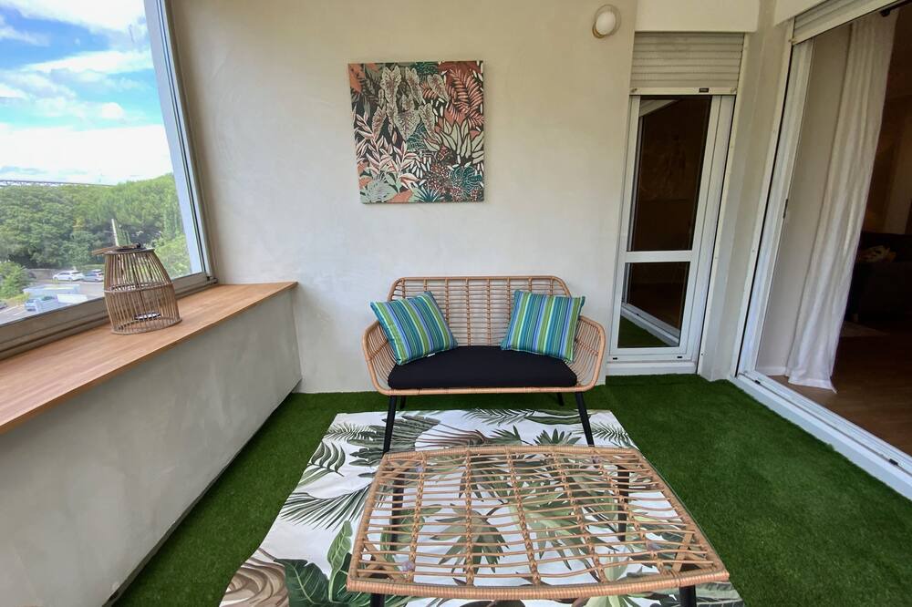 Photo of Patio Balcony in Estanove