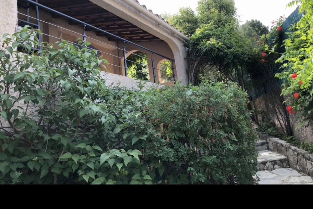 Photo of Outdoor in Cuges-les-Pins