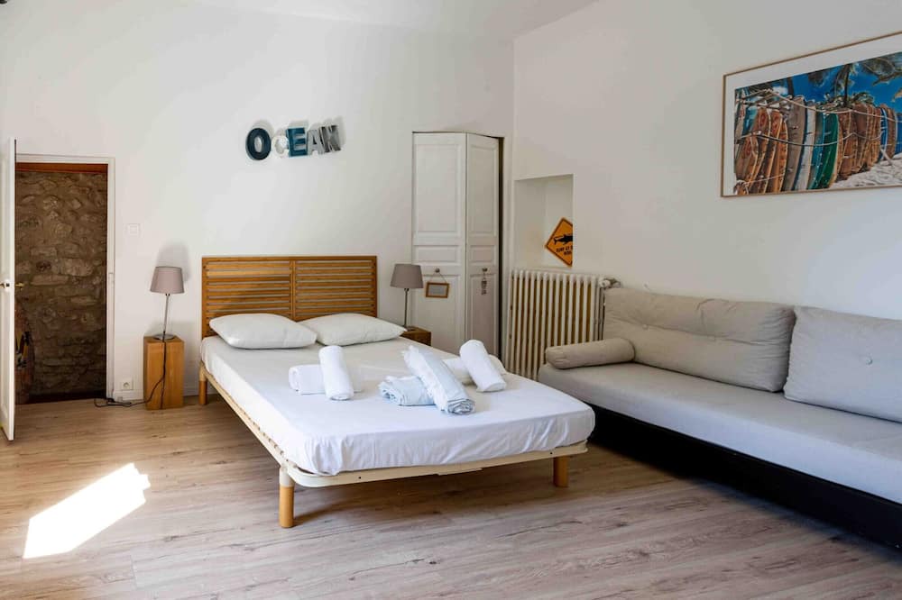 Photo of Bedroom in Les Baux-de-Provence