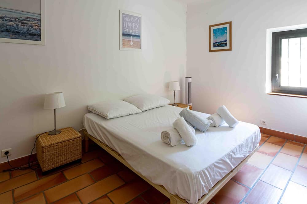 Photo of Bedroom in Les Baux-de-Provence