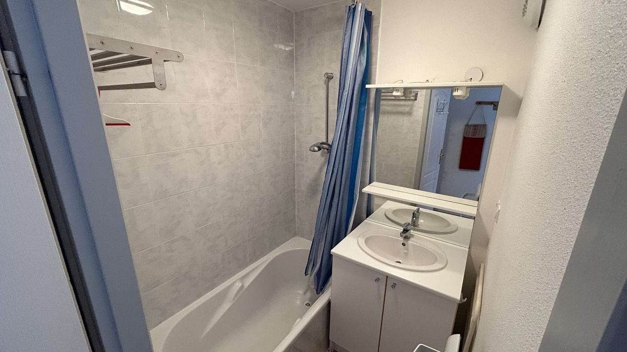 Photo of Bathroom in Reallon