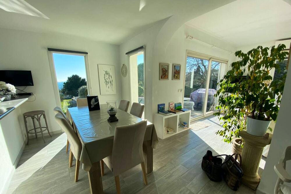 Photo of Livingroom in Tourrettes