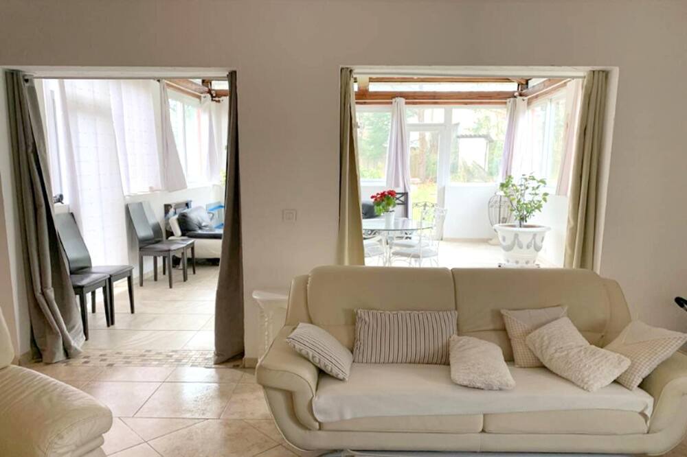 Photo of Livingroom in Tourrettes