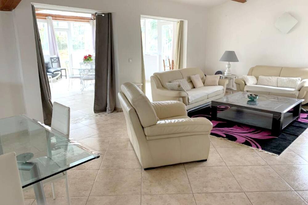 Photo of Livingroom in Tourrettes