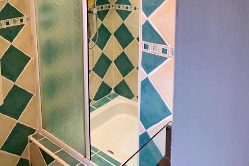 Photo of Bathroom in Tourrettes