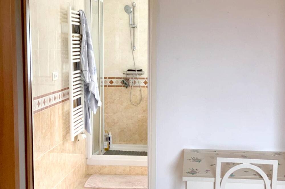 Photo of Bathroom in Tourrettes