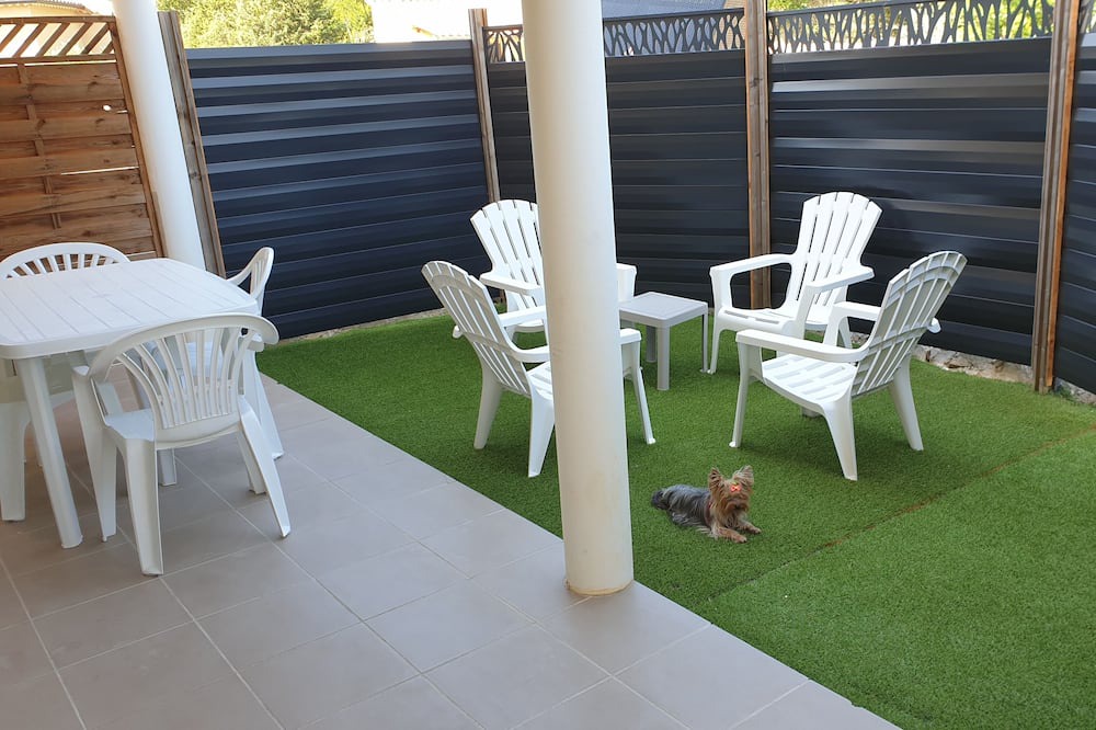 Photo of Patio Balcony in Labastide-de-Virac