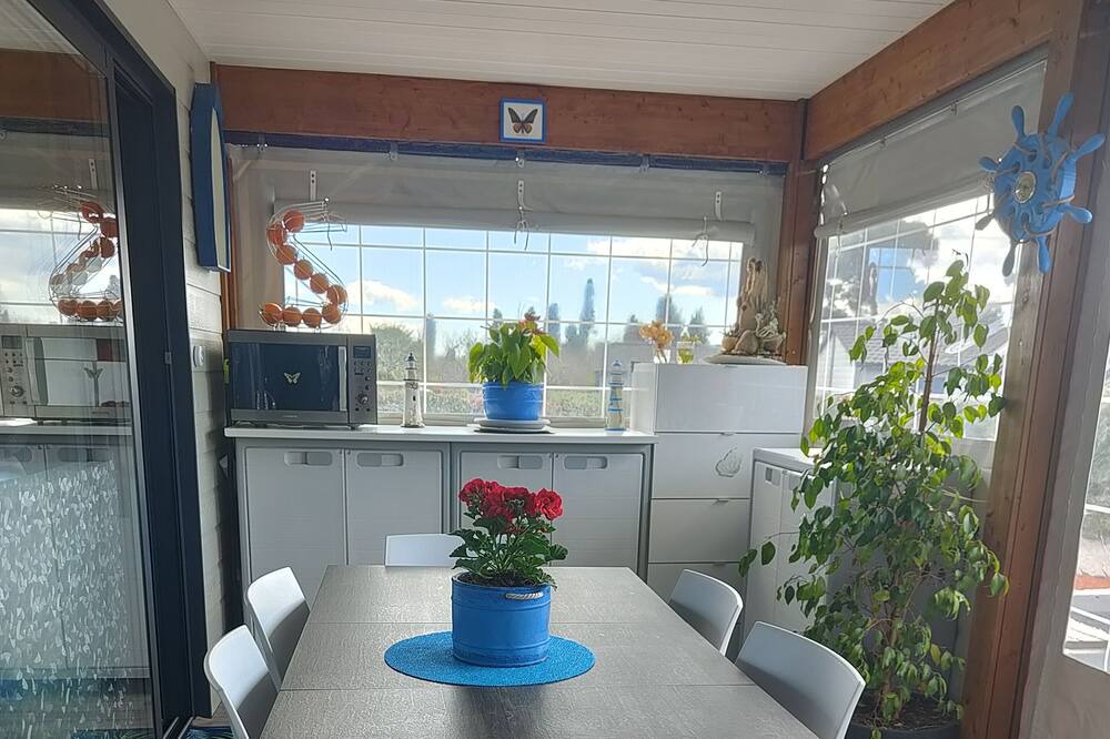 Photo of Kitchen in Pomerols