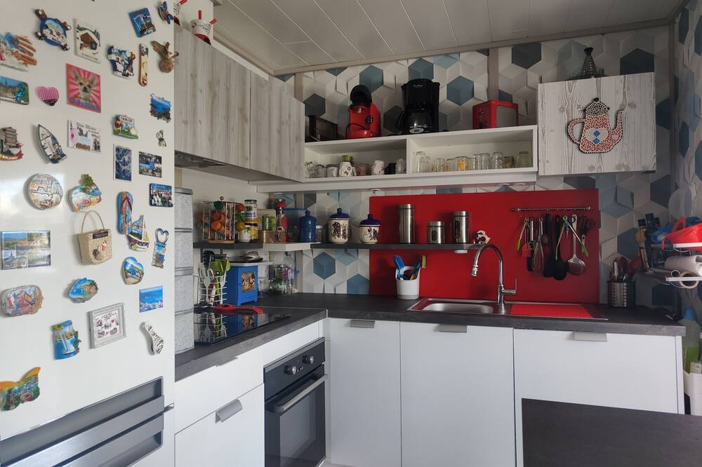 Photo of Kitchen in Pomerols