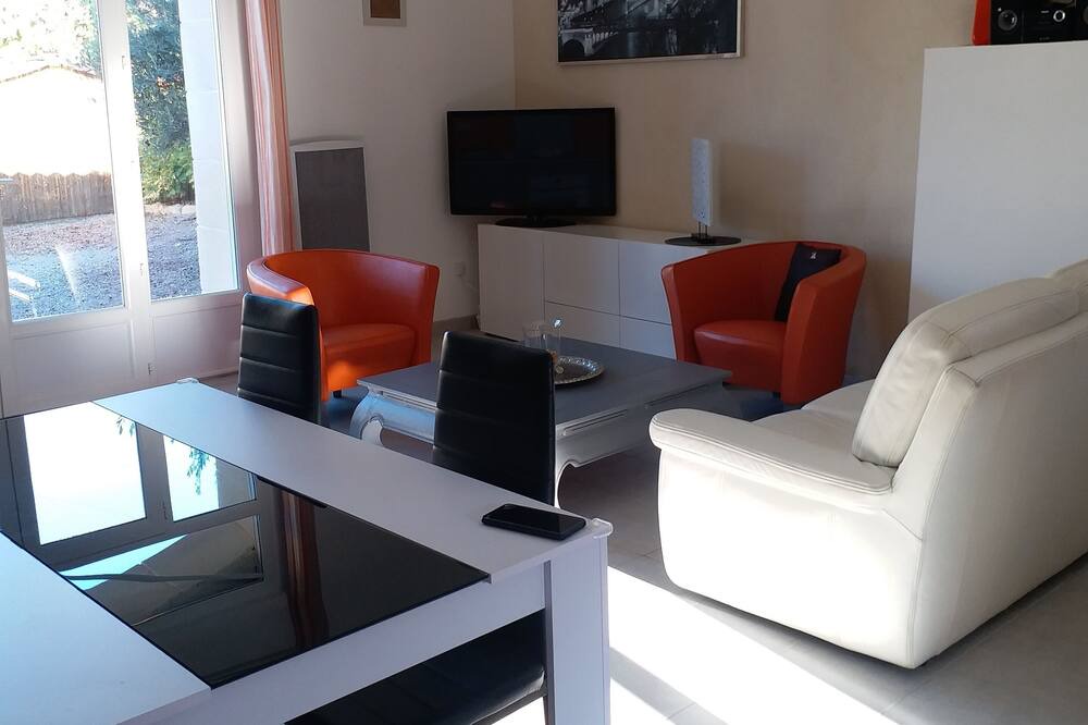 Photo of Livingroom in Tourbes