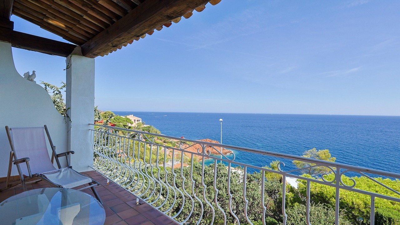Photo of Outdoor in Antheor
