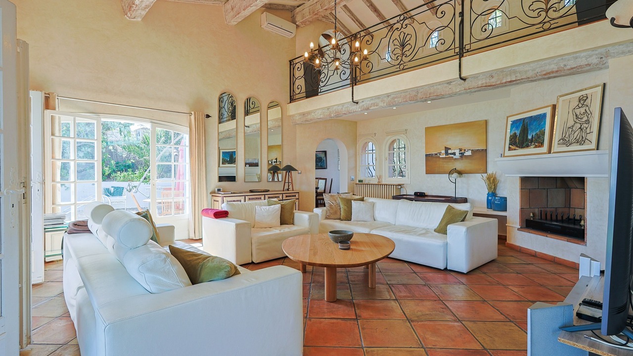 Photo of Livingroom in Antheor
