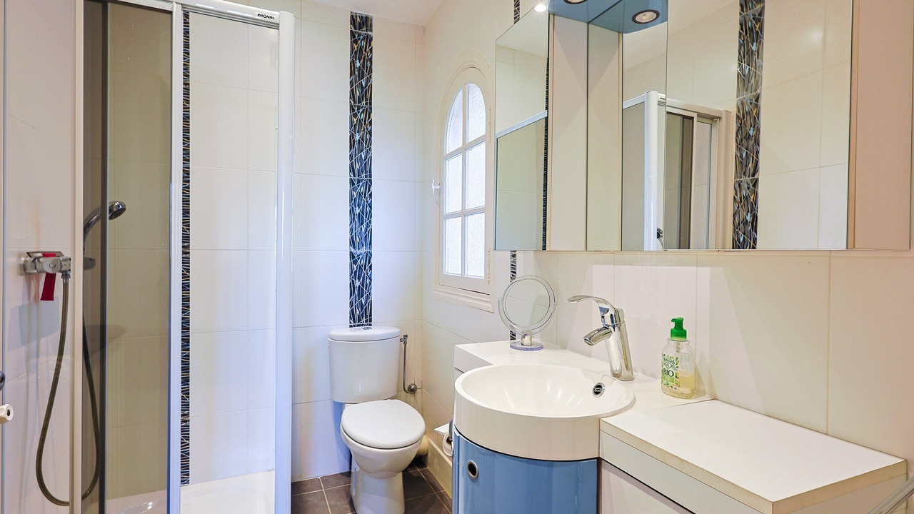 Photo of Bathroom in Antheor