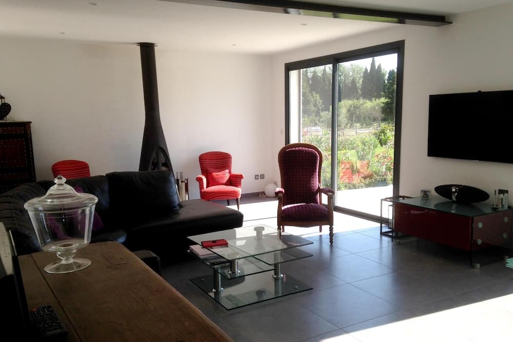Photo of Livingroom in Eyragues