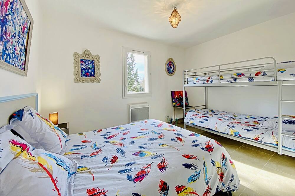 Photo of Bedroom in Pujaut