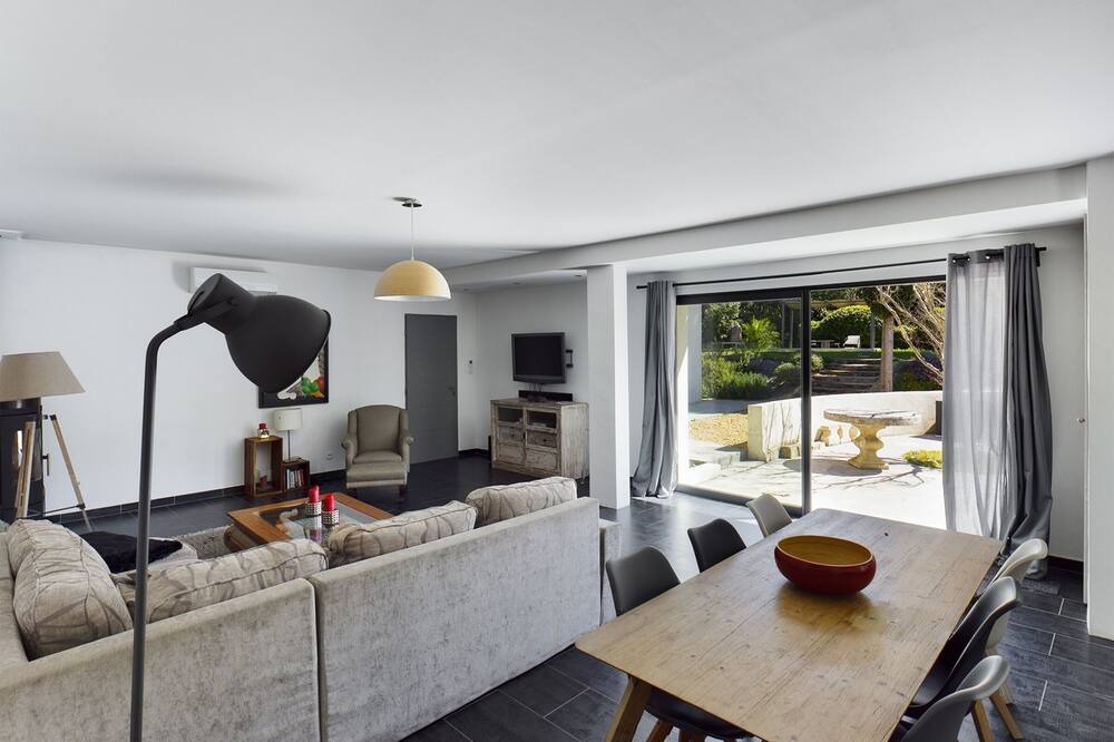 Photo of Livingroom in Fontvieille
