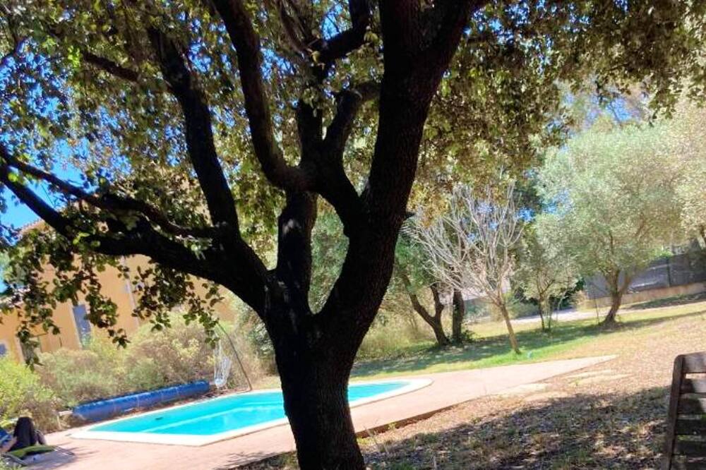 Photo of Outdoor in Cornillon-Confoux