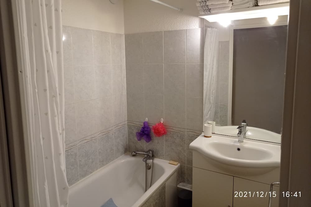Photo of Bathroom in Volonne