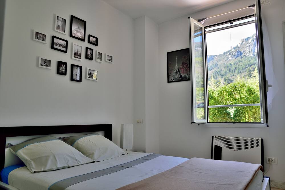 Photo of Bedroom in Gorbio