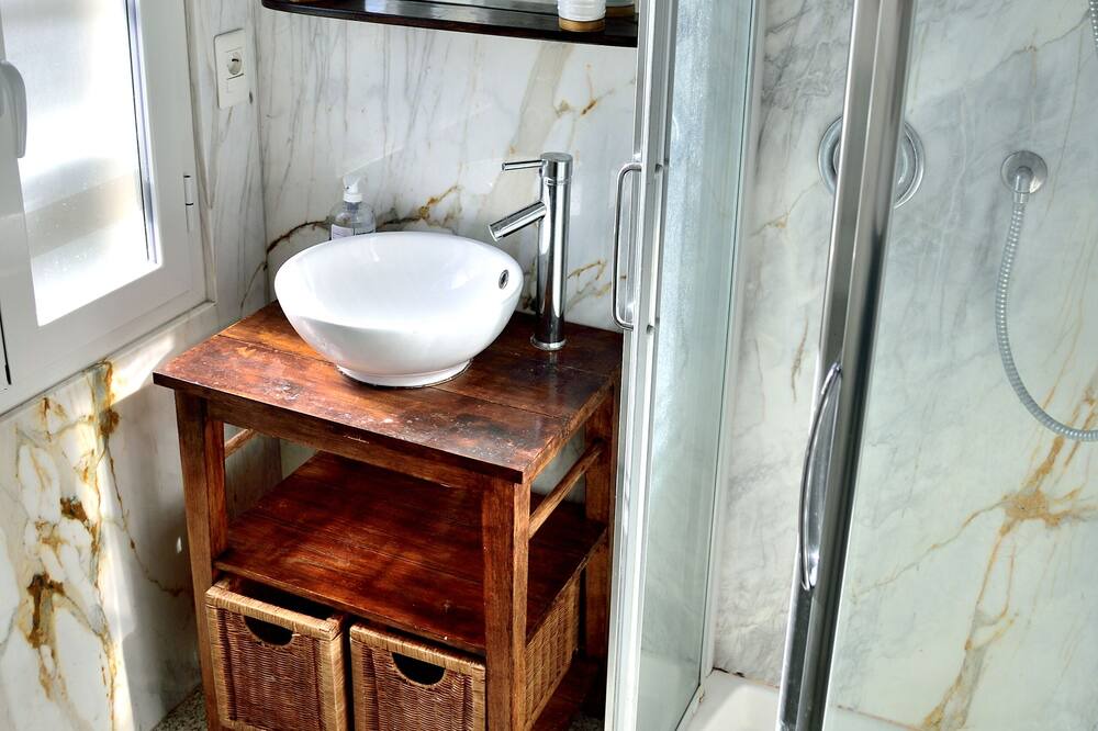 Photo of Bathroom in Gorbio