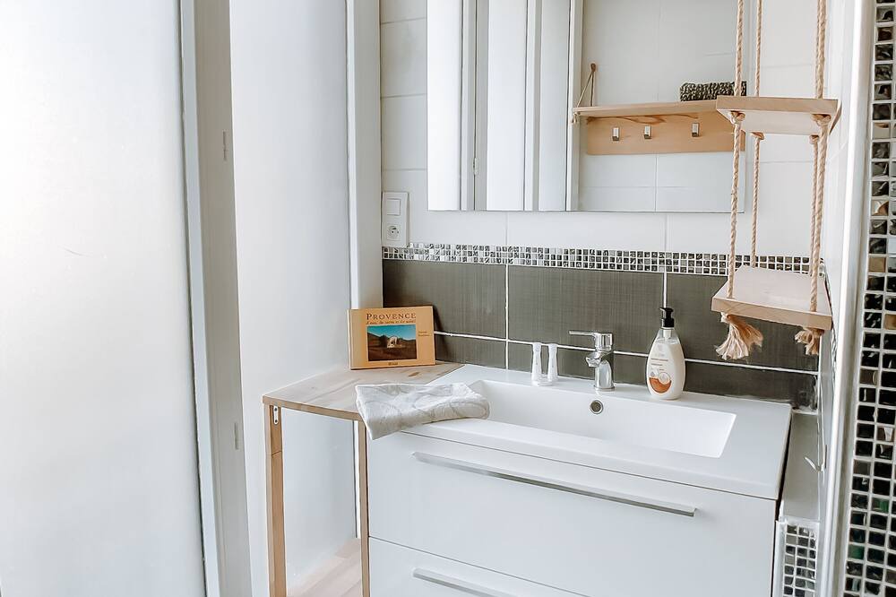 Photo of Bathroom in Les Lecques